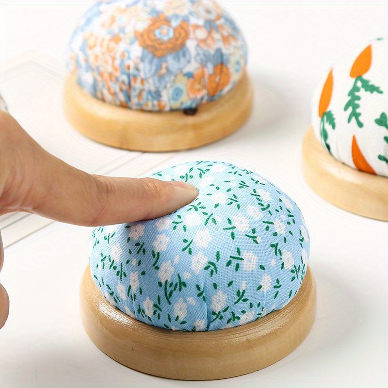1Pc Ramdon Color Wood Stand Cl - Sewing Pin Cushion recension och pris